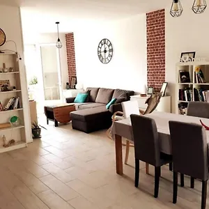  Hébergement de vacances Maison Familiale - Ménage, Serviettes, Draps Inclus France